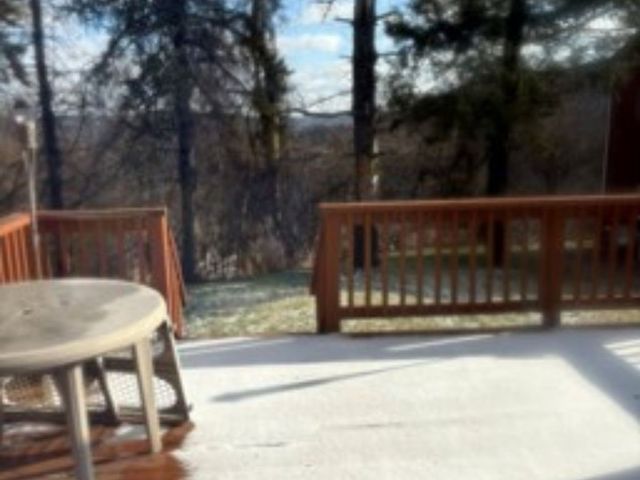 118 Delrose Dr, Liberty Boro, PA 15133