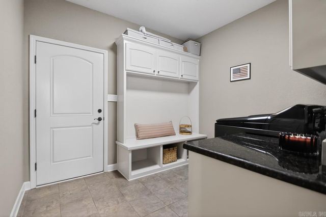 9216 Meadow Gardens Circle, Sherwood, AR 72120