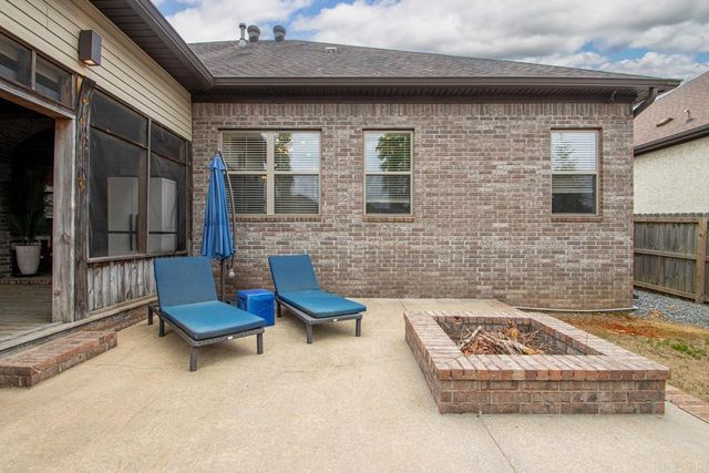 9216 Meadow Gardens Circle, Sherwood, AR 72120