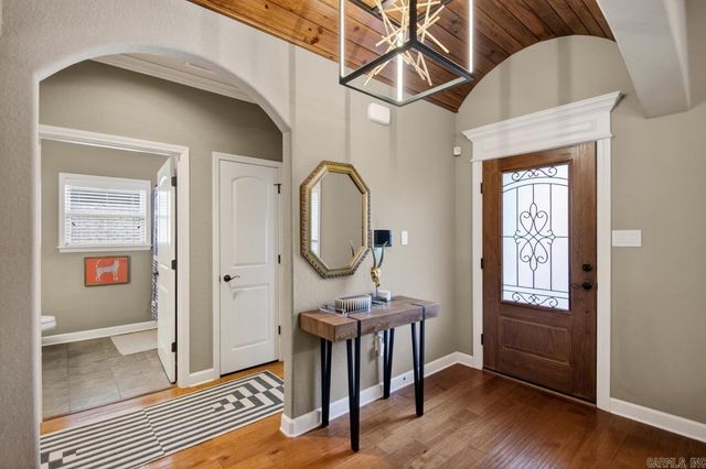 9216 Meadow Gardens Circle, Sherwood, AR 72120