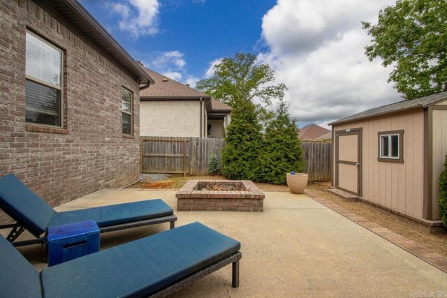 9216 Meadow Gardens Circle, Sherwood, AR 72120