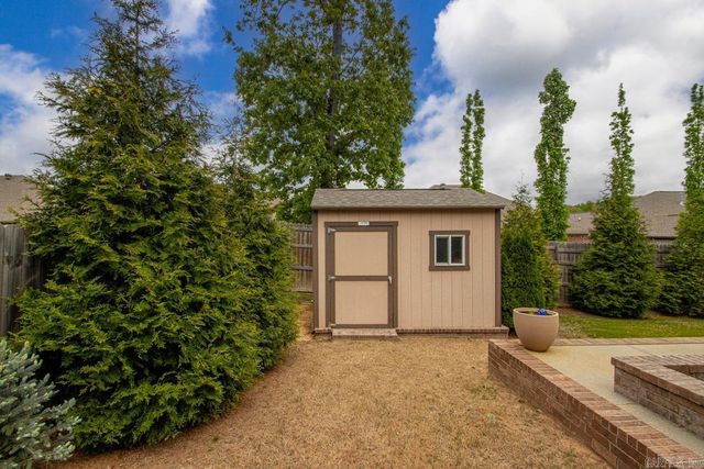 9216 Meadow Gardens Circle, Sherwood, AR 72120