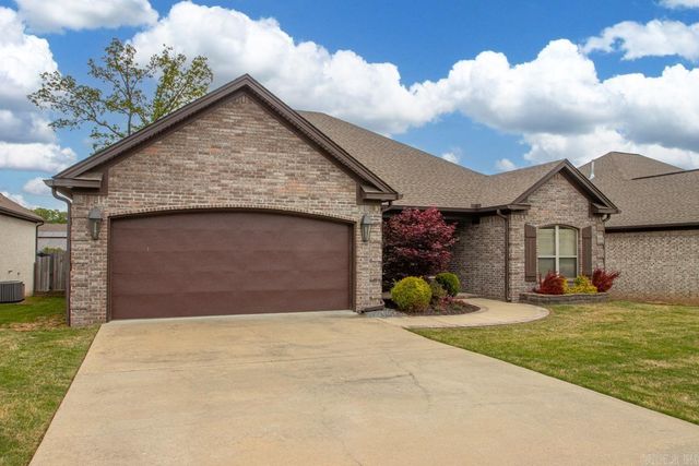 9216 Meadow Gardens Circle, Sherwood, AR 72120