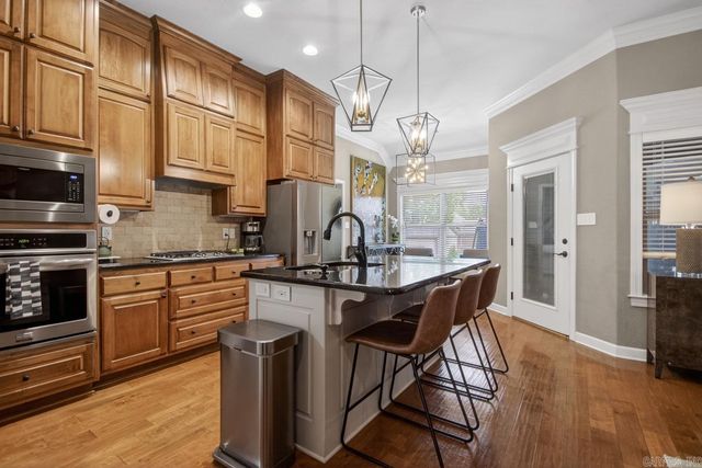 9216 Meadow Gardens Circle, Sherwood, AR 72120