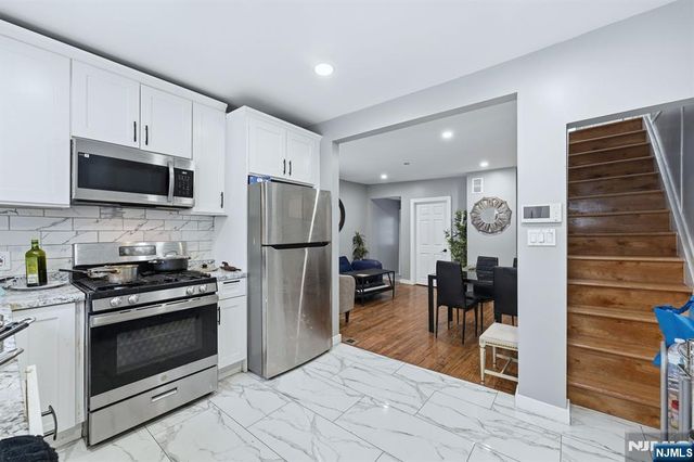 68 Kearny Street, Newark, NJ 07104