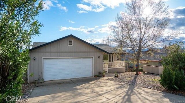 18863 Stonegate Road, Hidden Valley Lake, CA 95467