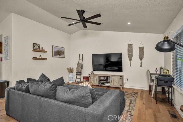 18863 Stonegate Road, Hidden Valley Lake, CA 95467