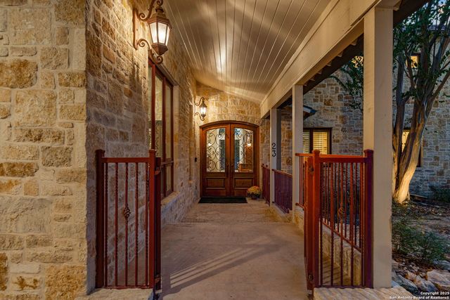 23 Nopalito, San Antonio, TX 78261