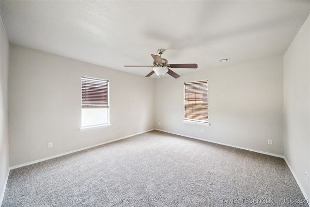 11822 S Rawhide Road E, Claremore, OK 74017