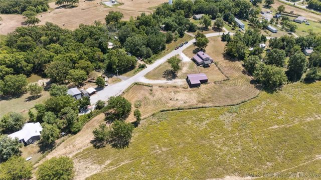 11822 S Rawhide Road E, Claremore, OK 74017