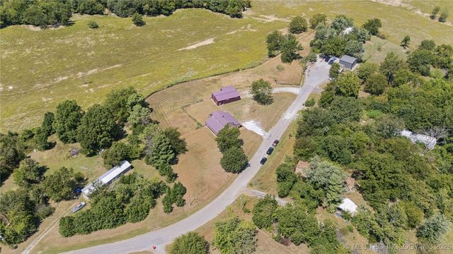 11822 S Rawhide Road E, Claremore, OK 74017