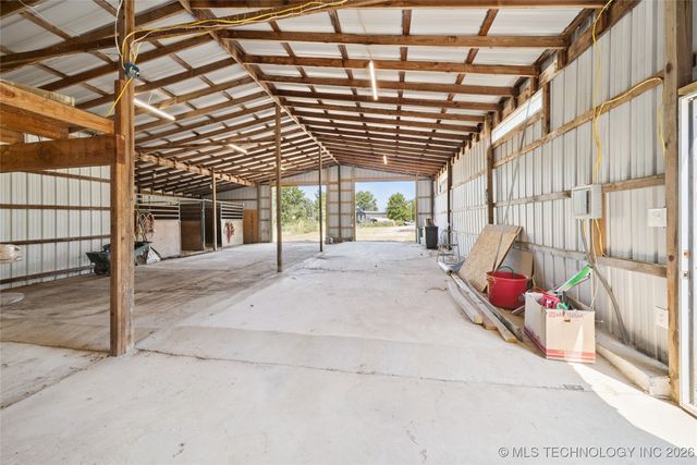 11822 S Rawhide Road E, Claremore, OK 74017