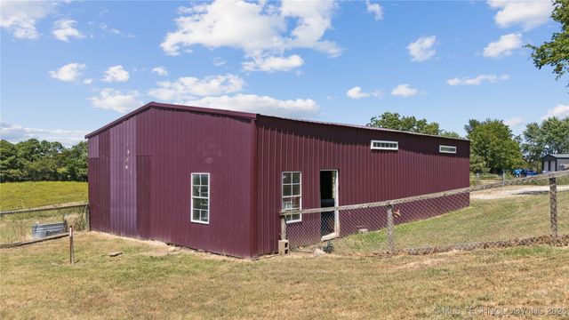 11822 S Rawhide Road E, Claremore, OK 74017