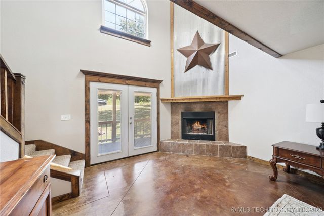 11822 S Rawhide Road E, Claremore, OK 74017