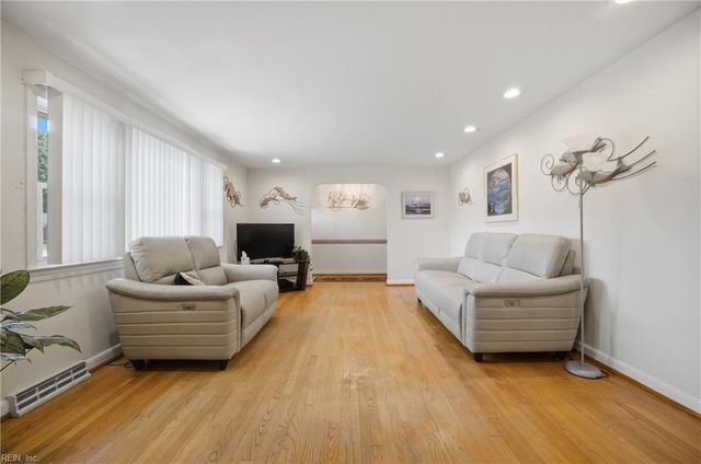 105 Conference CT, Virginia Beach, VA 23462