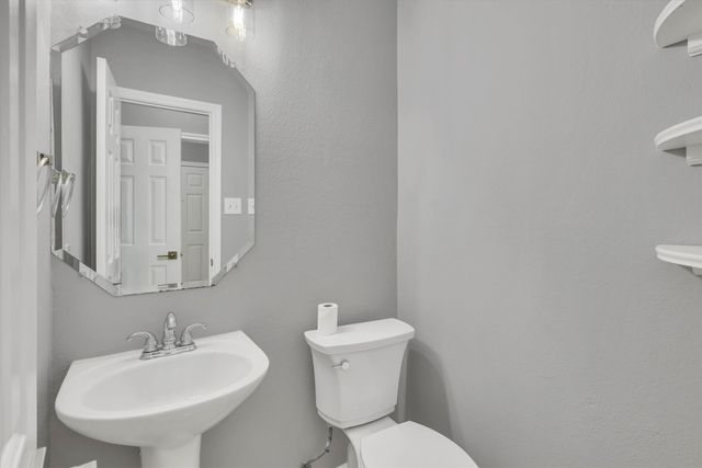 6113 Farrah Drive, Fort Worth, TX 76131