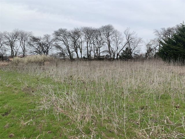 10843 E Line Road, Trenton, TX 75490