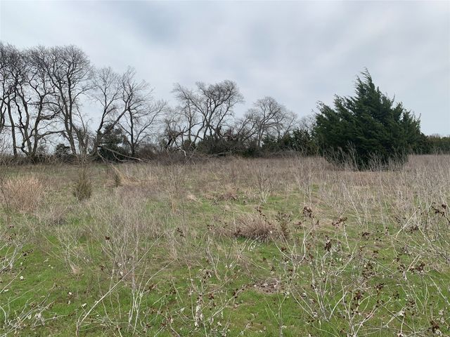 10843 E Line Road, Trenton, TX 75490