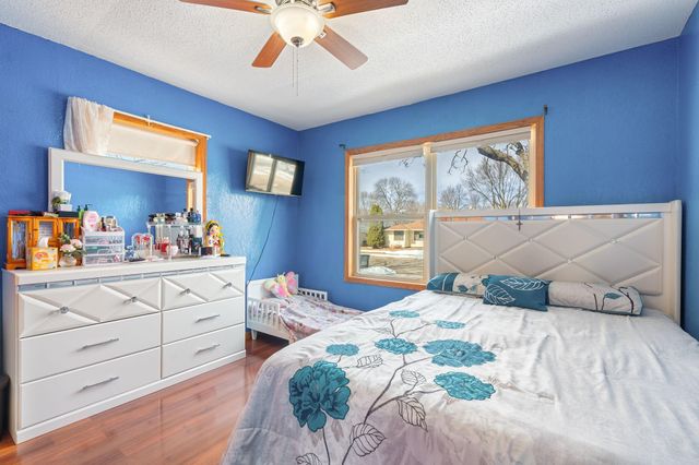 221 E Park Street, Owatonna, MN 55060