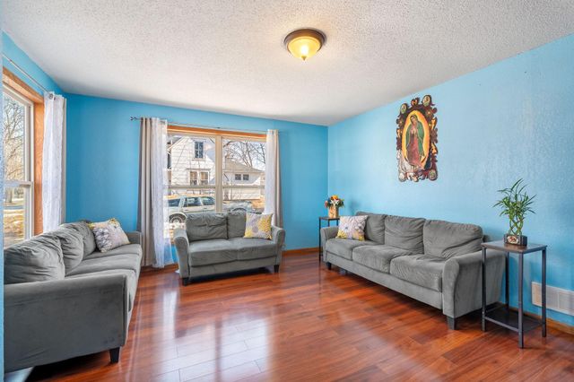 221 E Park Street, Owatonna, MN 55060