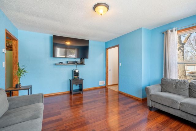 221 E Park Street, Owatonna, MN 55060