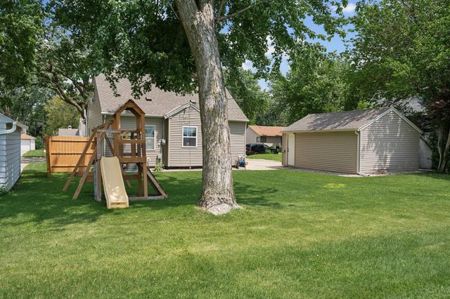 221 E Park Street, Owatonna, MN 55060