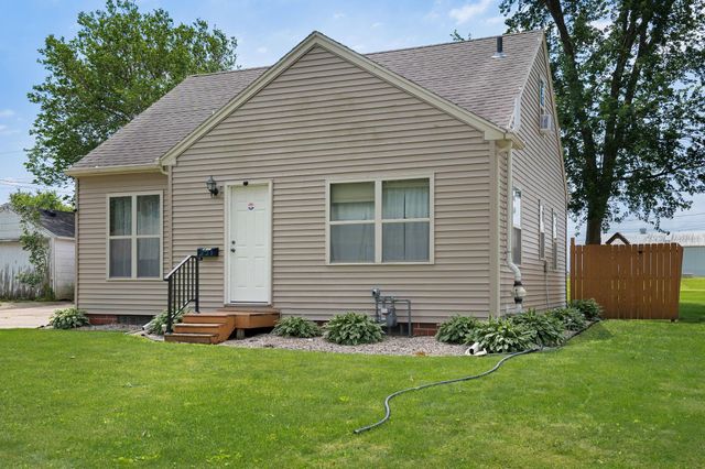 221 E Park Street, Owatonna, MN 55060