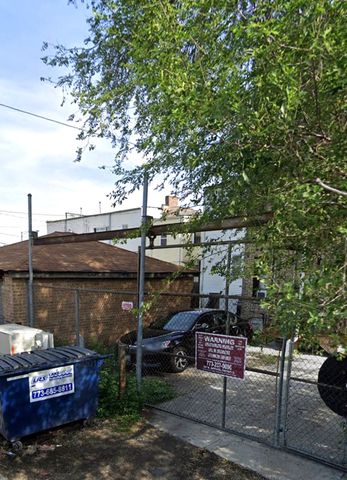 4810 W Armitage Avenue 3R, Chicago, IL 60639