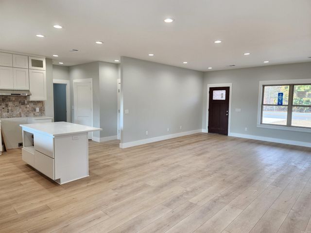 296 Walker Road, Higginson, AR 72068