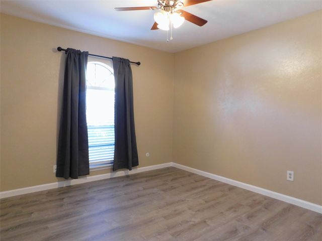 5236 Nash Drive, The Colony, TX 75056