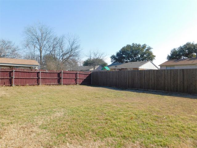 5236 Nash Drive, The Colony, TX 75056