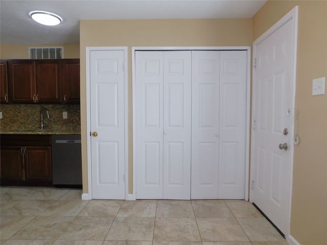 5236 Nash Drive, The Colony, TX 75056