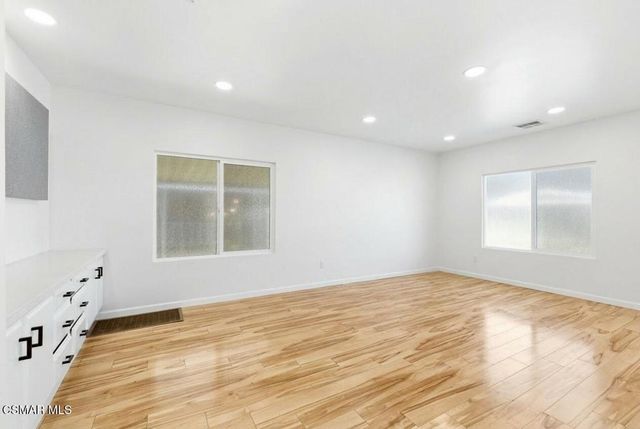 15750 Arroyo Drive 62, Moorpark, CA 93021