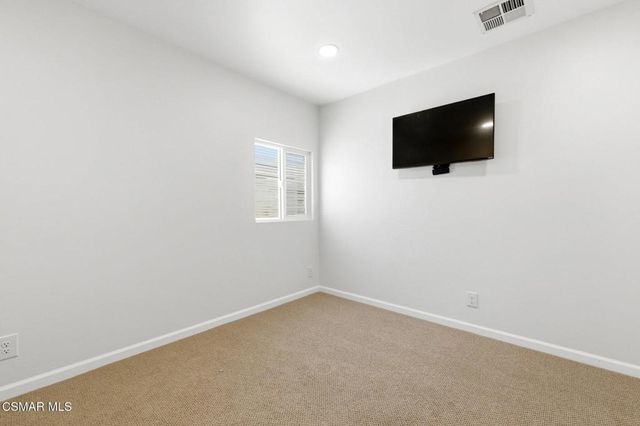 15750 Arroyo Drive 62, Moorpark, CA 93021