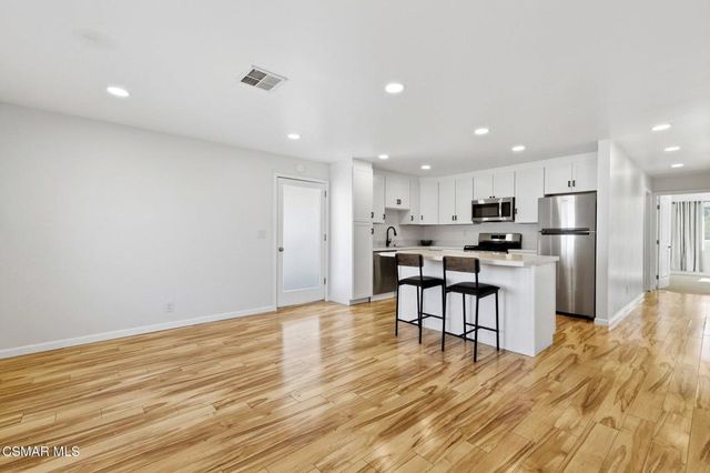 15750 Arroyo Drive 62, Moorpark, CA 93021