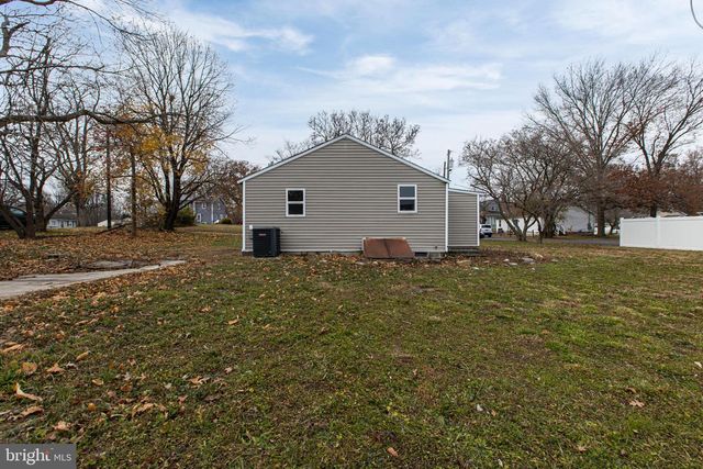 22 ASPEN DR, Pennsville, NJ 08070