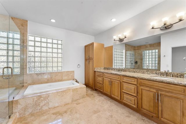 2667 Palmer Pl, Weston, FL 33332