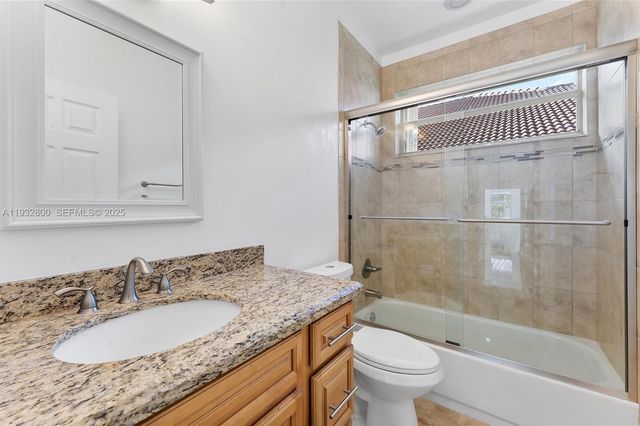 2667 Palmer Pl, Weston, FL 33332