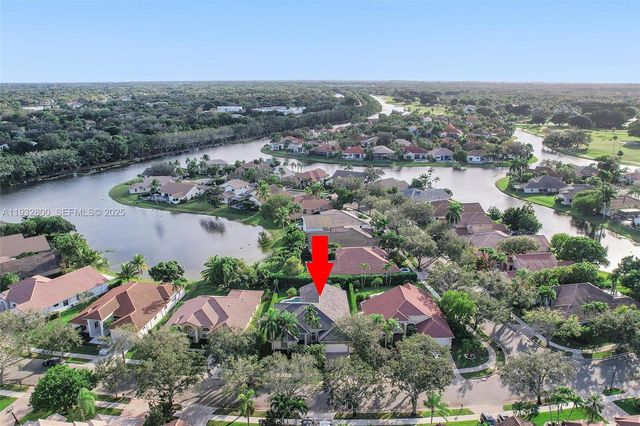 2667 Palmer Pl, Weston, FL 33332