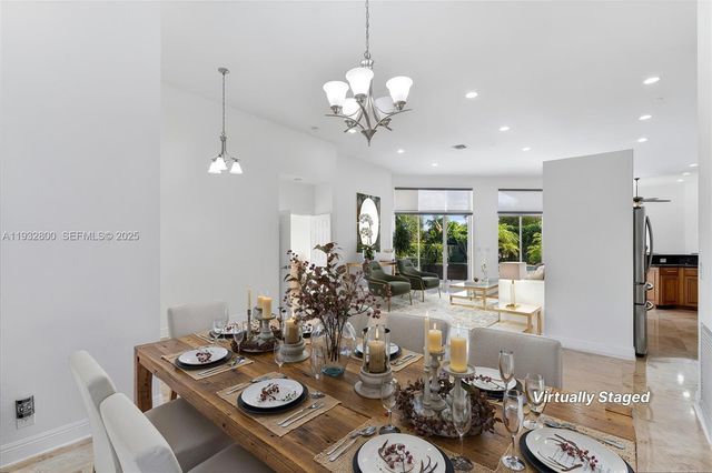 2667 Palmer Pl, Weston, FL 33332