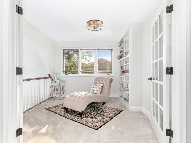 204 Rosedale Court, Bloomingdale, IL 60108