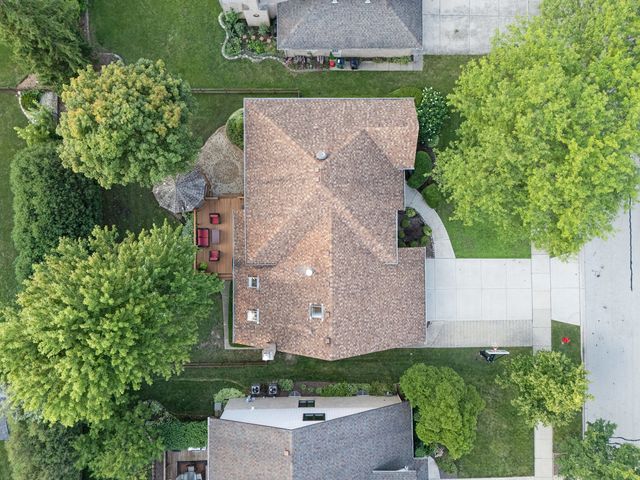 204 Rosedale Court, Bloomingdale, IL 60108