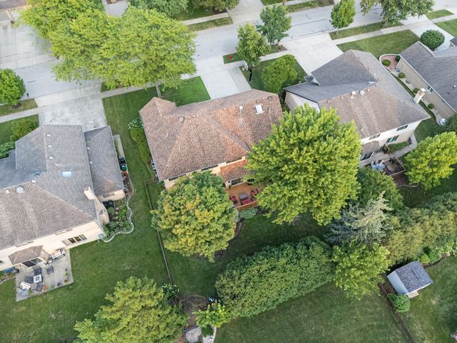 204 Rosedale Court, Bloomingdale, IL 60108
