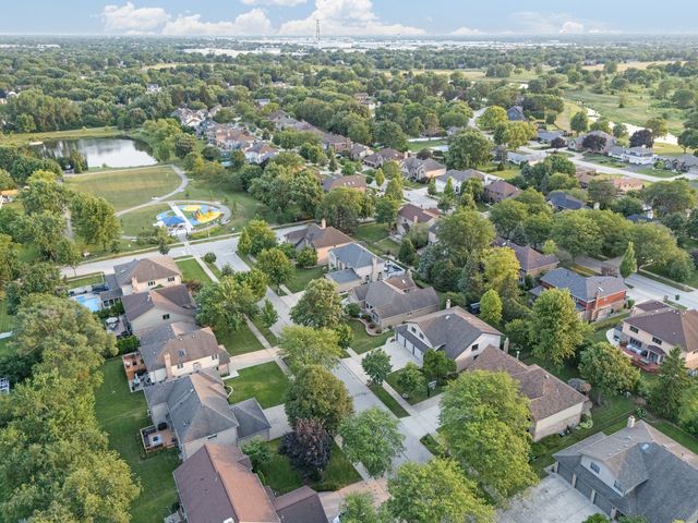 204 Rosedale Court, Bloomingdale, IL 60108