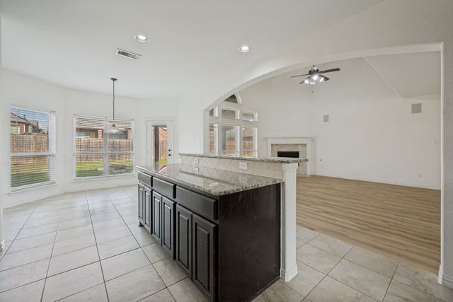 233 Chappellet Street, Kennedale, TX 76060