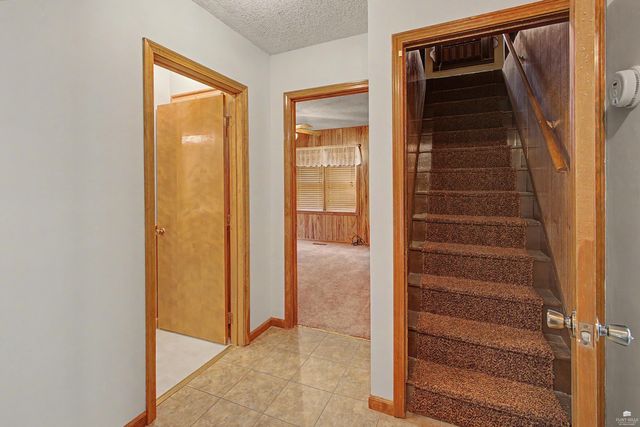 2001 Casement Road, Manhattan, KS 66502