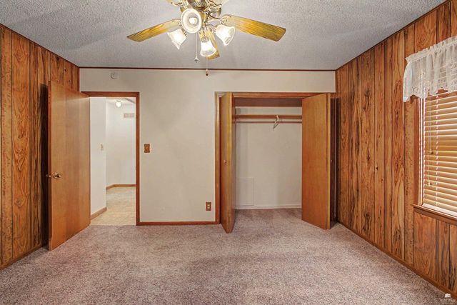 2001 Casement Road, Manhattan, KS 66502