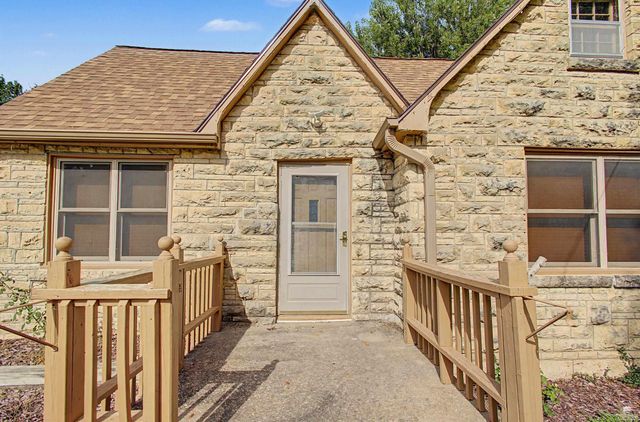 2001 Casement Road, Manhattan, KS 66502