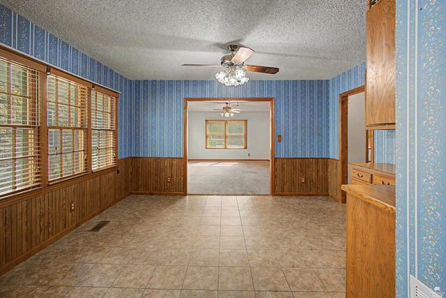 2001 Casement Road, Manhattan, KS 66502