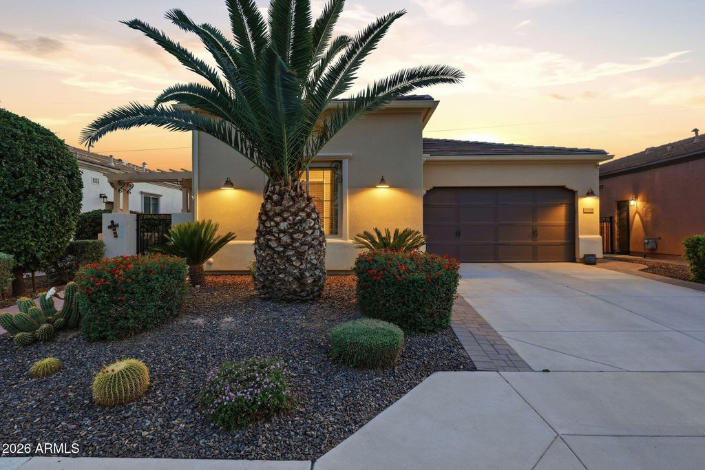 35818 N POMELO Trail, Queen Creek, AZ 85140
